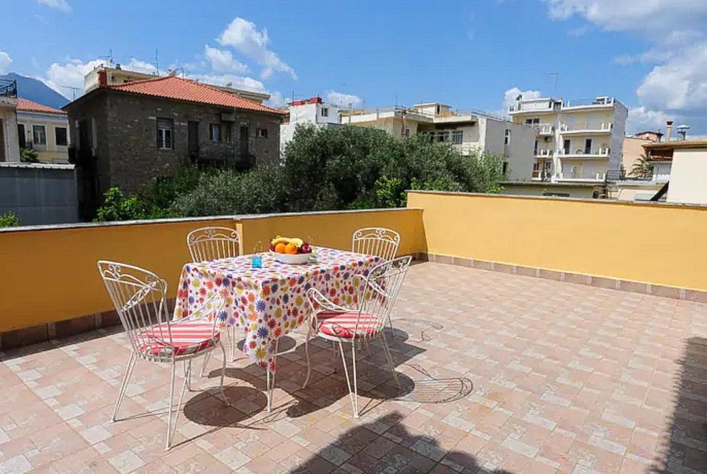 Villa Zeta'S Vintage Garden House Sparta Exterior foto