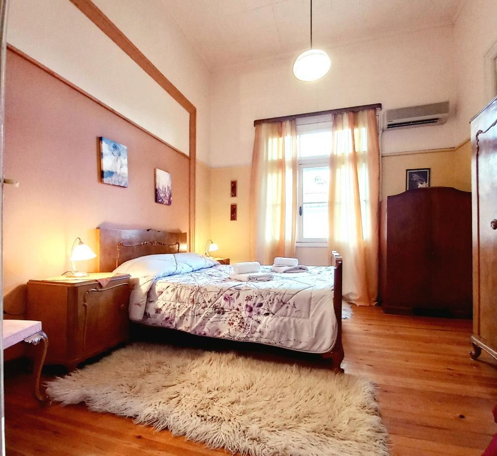 Villa Zeta'S Vintage Garden House Sparta Exterior foto